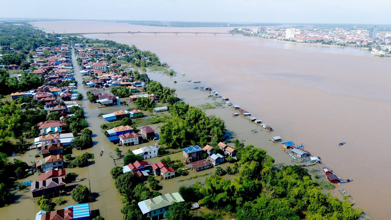 Cambodia News Mekong Surges to Alert Levels in Worst Flooding Since 2019 Minister Says 234455