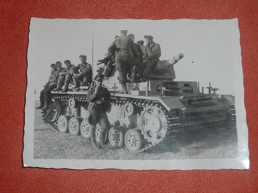 Foto, Panzer lll ( Sturmgeschütz) 2.Weltkrieg , Stalingrad
