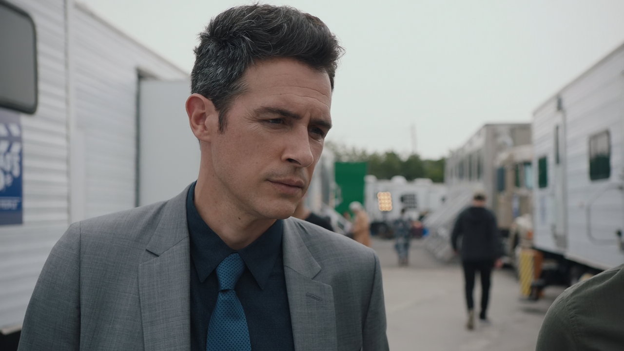 FBI.S04E01.All.That.Glitters.(1).1080p.10bit.AMZN.WEB-DL.DDP5.1.HEVC-Vyndros.mkv_snapshot_17.15_[202