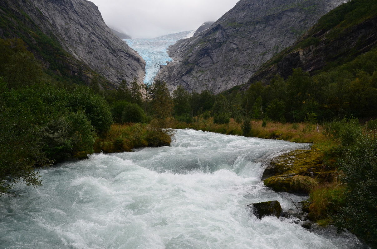 Noruega 10 días de cabañas y con niños - Blogs de Noruega - ETAPA 5- Glaciar Briksdal - Gaupne (3)