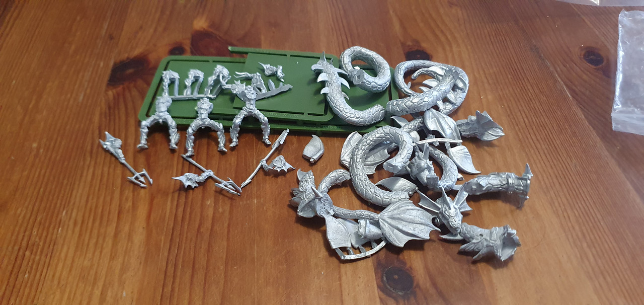 [Image: Mantic-Naiad-wyrmriders.jpg]