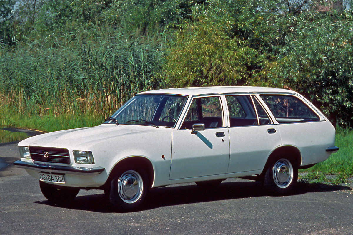 11-Opel-Rekord-116495