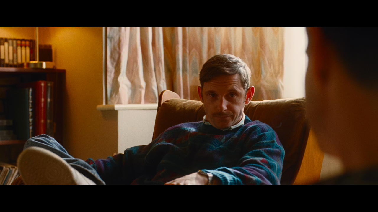 mpv-shot_All.of.Us.Strangers.2023.2160p.UHD.WEB-DL.HDR.DV.HEVC-Нечипорук_00_50_32_0006