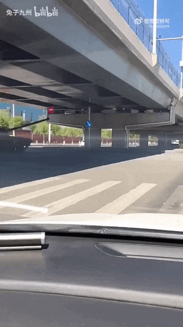 https://i.postimg.cc/cLyHnjDh/video-2026-10-06-02-24-04-(1).gif