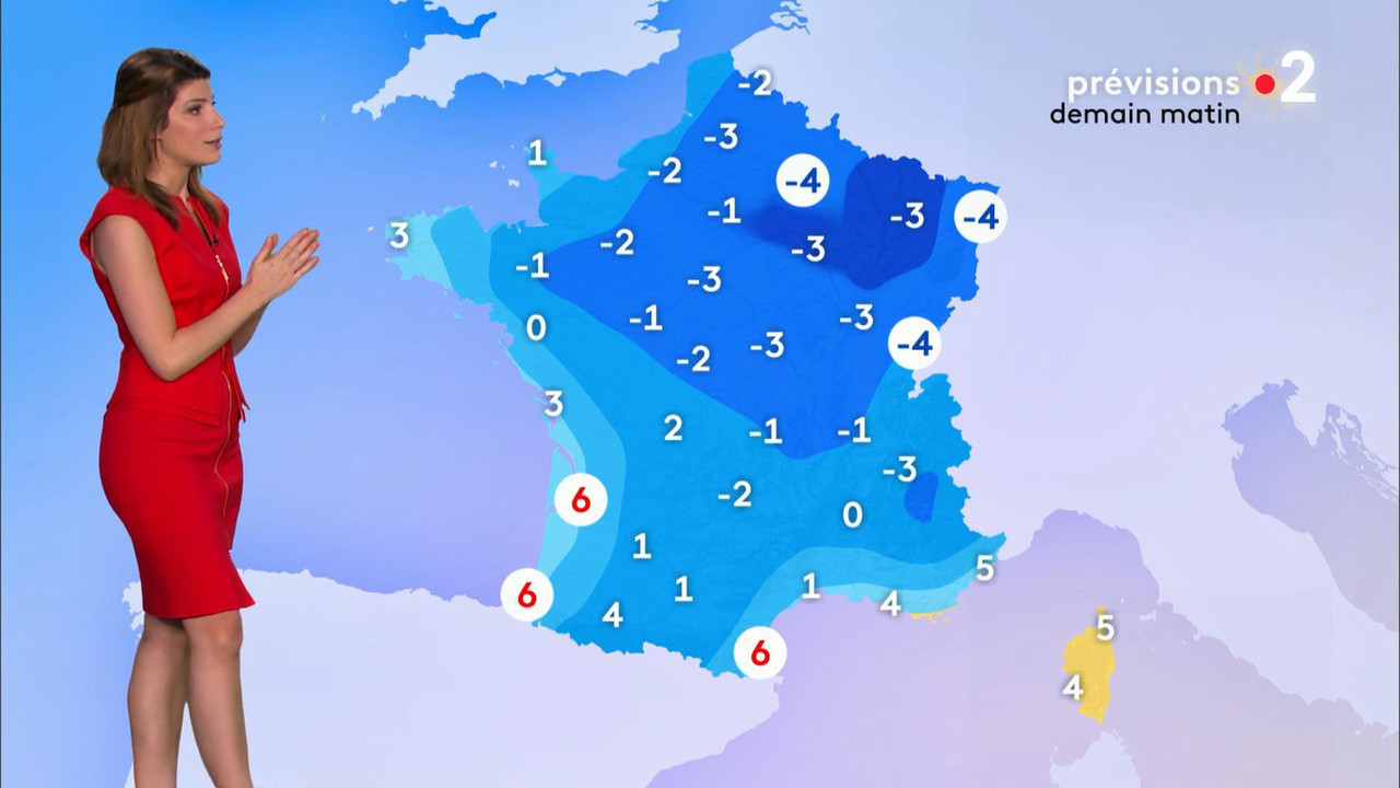 Chloé Nabédian 261218.mp4_snapshot_01.23_[2018.12.26_20.06.12]