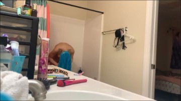 [Image: Voyeur35175153043.jpg]