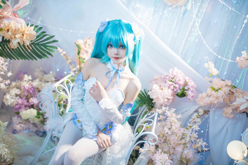 艾西Aiwest 初音未来粉蝶花Cosplay写真图集 Miku高清美图 44P (159.9M)插图4
