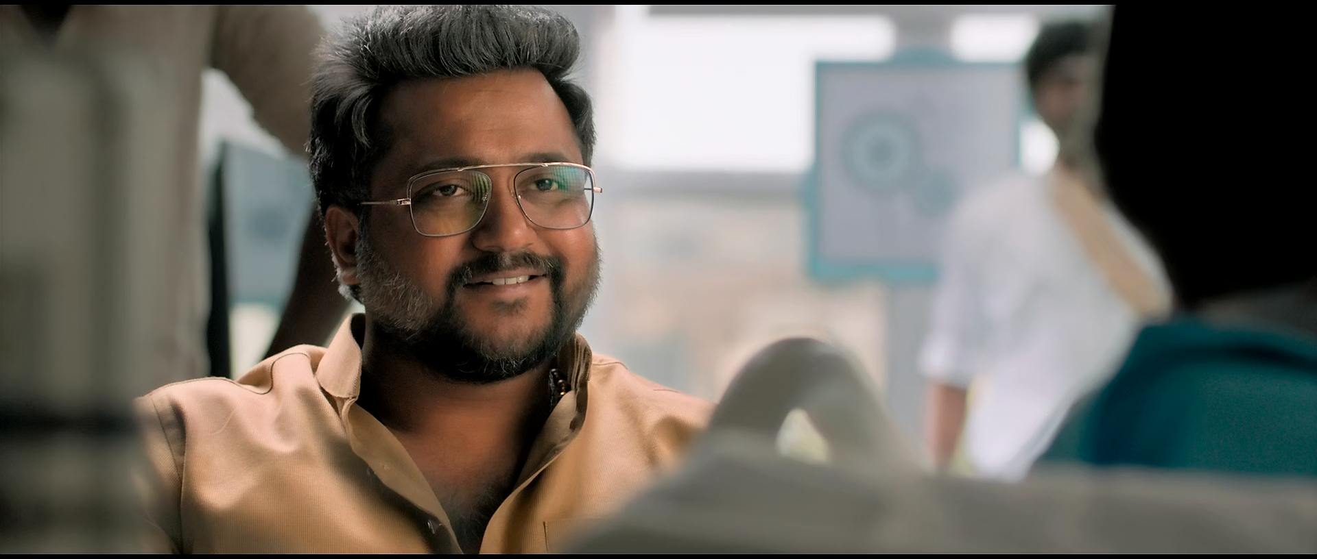 Disco Raja (2020) Telugu (WEBRip 1080p x265 HEVC 10bit AAC 5.1 ESub) - [Musafirboy]