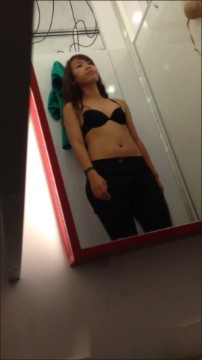 [Image: Voyeur36695132703.jpg]