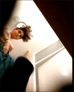 [Image: Voyeur49965112231.jpg]