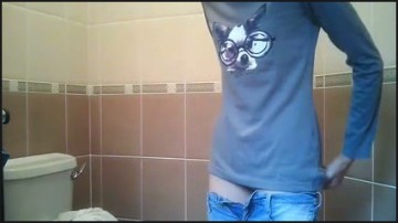 [Image: Voyeur13855081152.jpg]