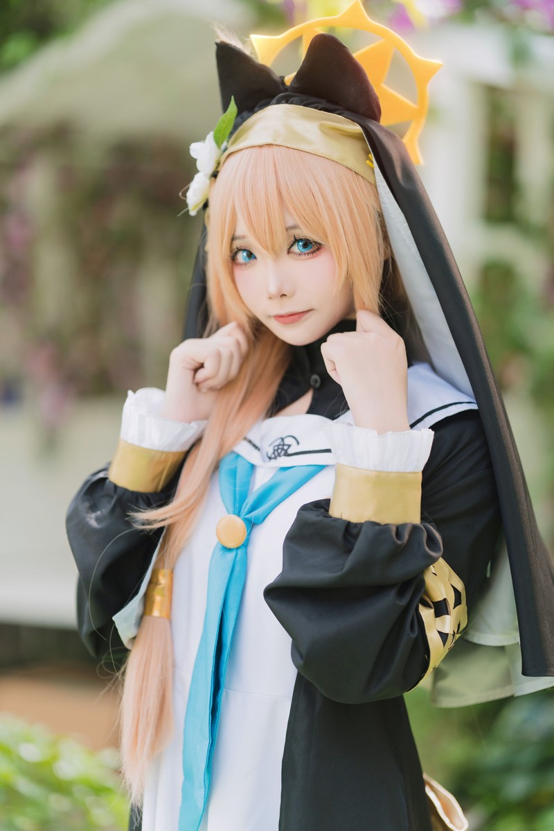 艾西Aiwest 碧蓝档案伊落玛丽修女Cosplay写真图集 修女主题高清图集 33P (98.4M)插图1