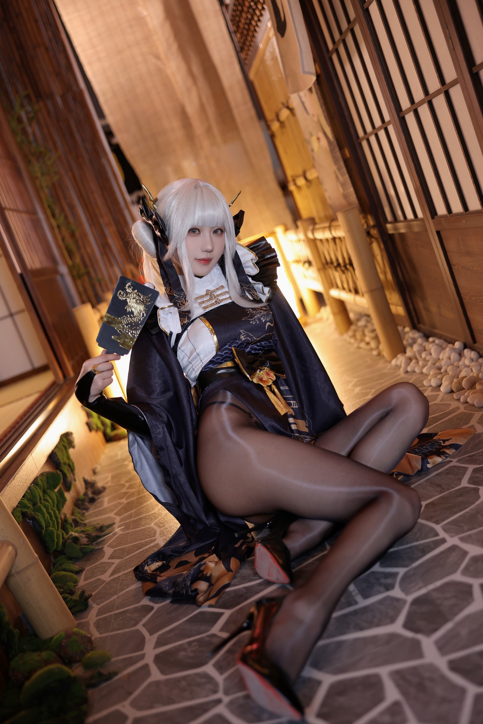 无影喵喵 NIKKE 胜利女神 布兰儿 Cosplay 写真＋视频合集｜高清大图（100P｜7V｜3.06GB）插图2