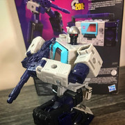 Shattered-Glass-Blaster-03-1