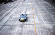 1958 International Championship for Makes 58seb24-A-Martin-DBR1-300-S-Moss-T-Brooks-2