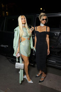 Paris-Hilton-See-Through26PFW129