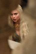 emilia-clarke-game-of-thrones-71