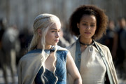 emilia-clarke-game-of-thrones-50