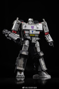 WFC-Netflix-Megatron-02