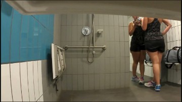 [Image: Voyeur56705113045.jpg]
