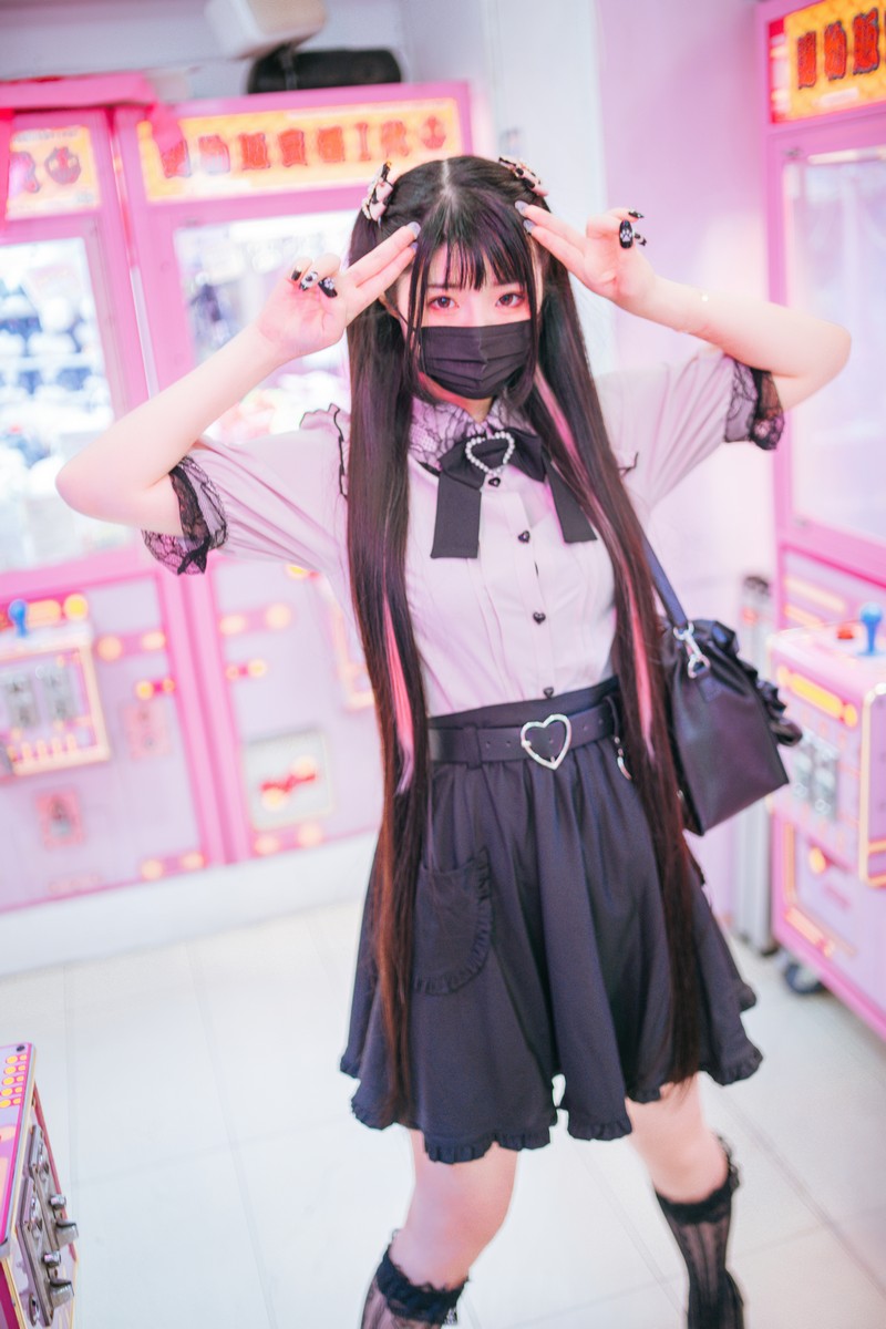 落落Raku Night Lily 神待少女主题写真 88P+1V插图1