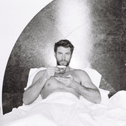 Liam-Hemsworth-superficial-guys-46