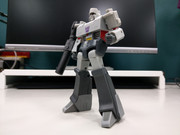 RED-Optimus-Prime-Megatron-16