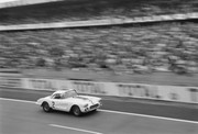 24 HEURES DU MANS YEAR BY YEAR PART ONE 1923-1969 - Page 49 60lm02-Chevrolet-Corvette-Richard-Thompson-Fred-Windridge-12