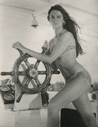Caroline-Munro-c10