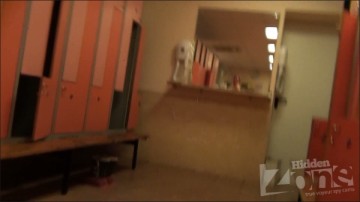 [Image: Voyeur35105153033.jpg]