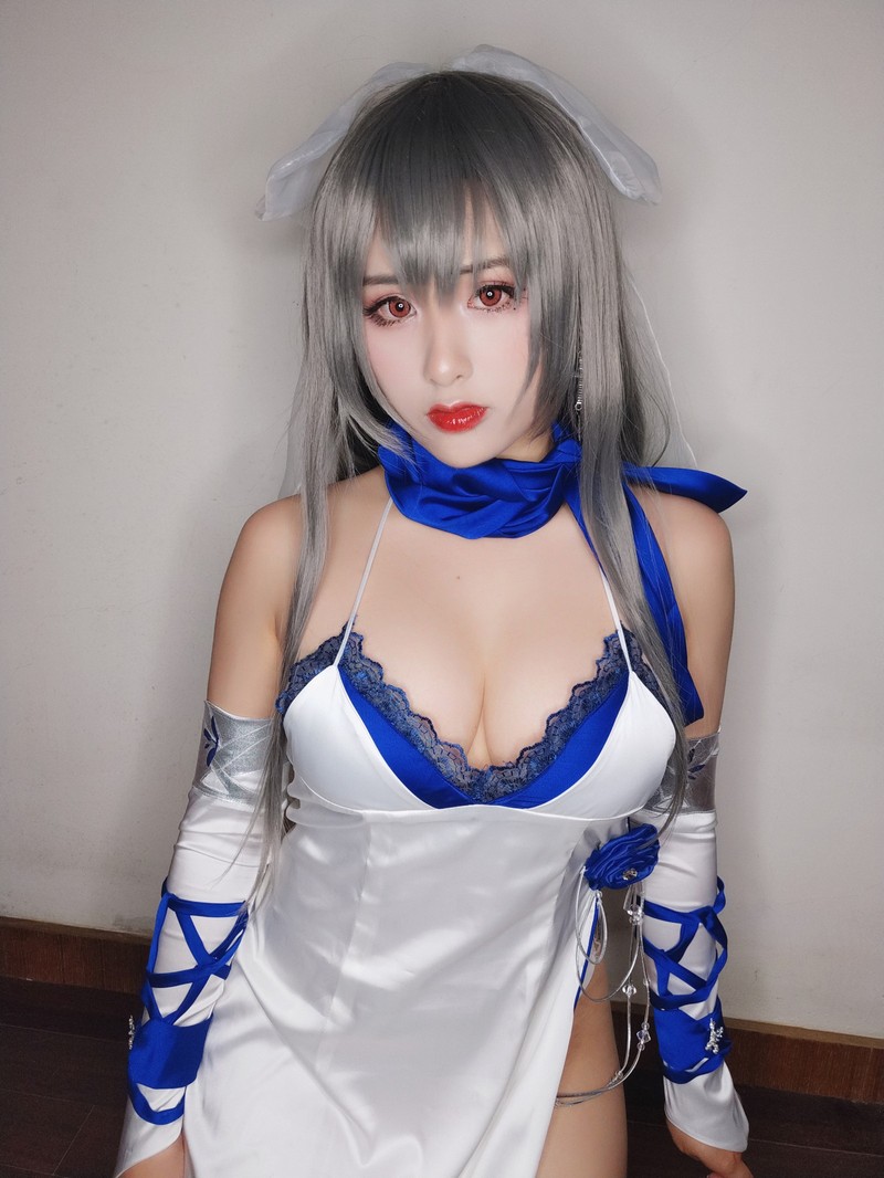 柘烟Zuken 路易九世 礼服自拍 Cosplay（Azur Lane Saint Louis）【39P + 2V｜102.3MB】插图