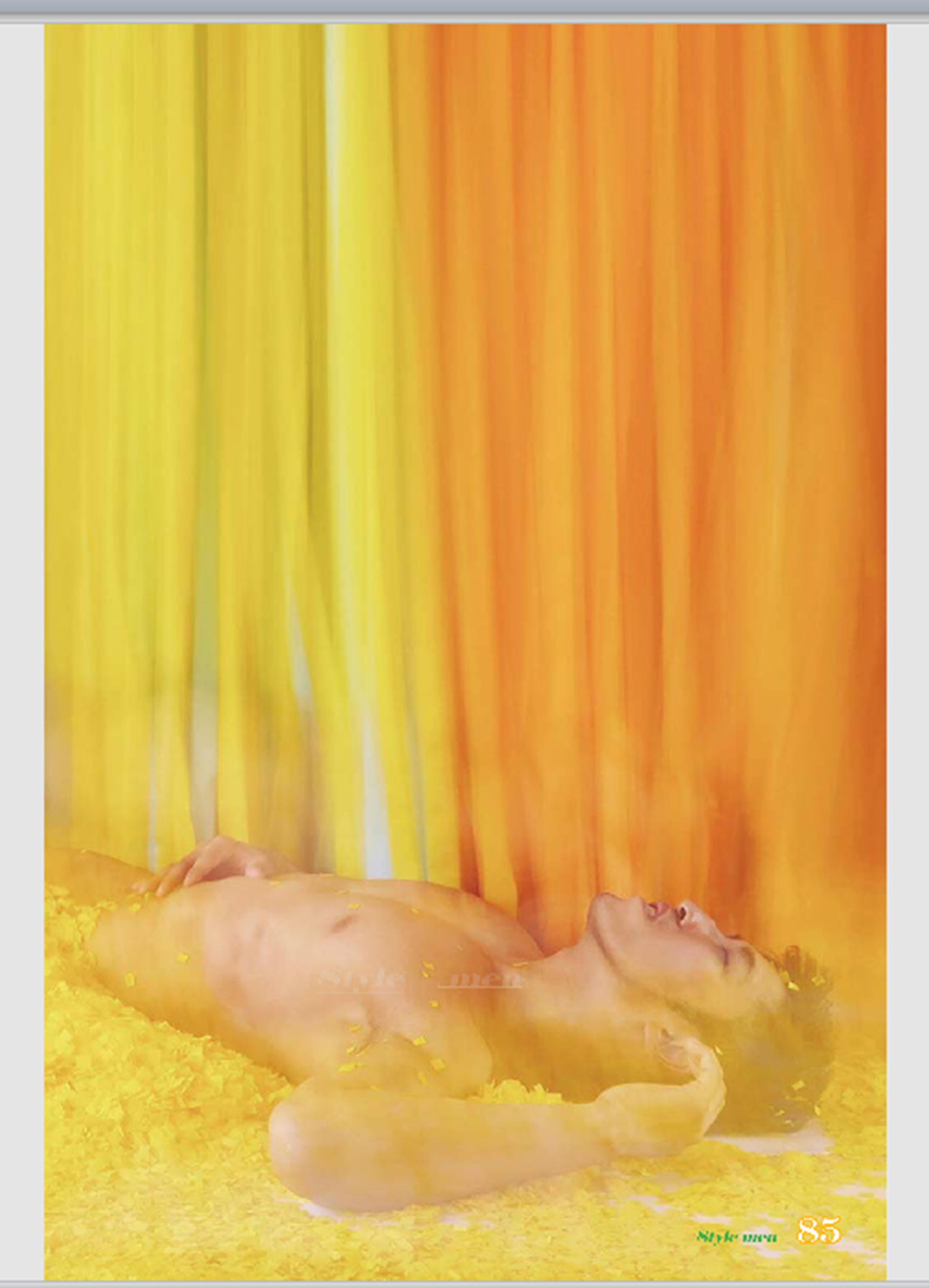 086