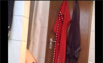 [Image: Voyeur32295143148.jpg]