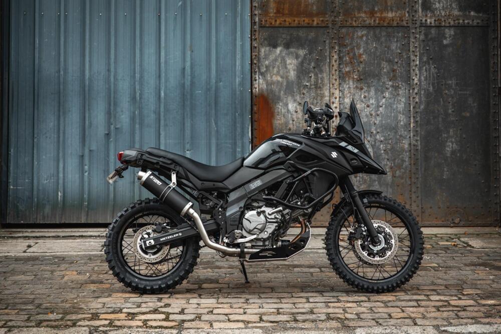 Trail Découverte Concept: раллийный мотоцикл на базе Suzuki V-Strom 650