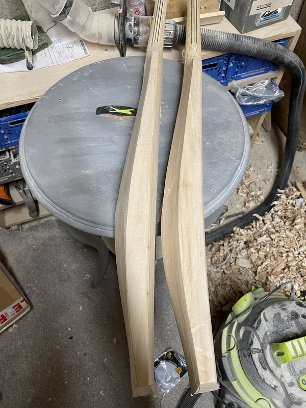 D90710DC-F19A-40EB-AF9E-72FF219EACE8