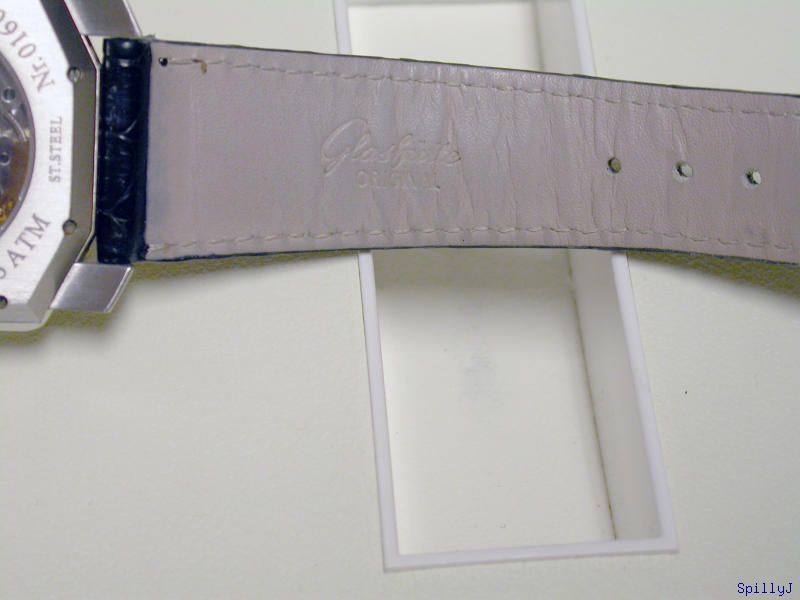 glashperpetstrap.jpg