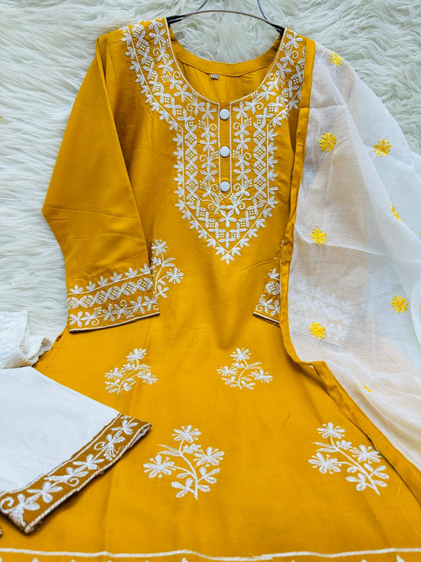 Chicken Kari Neckless Three Piece