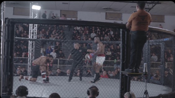 Критикуват рефер след смъртта на боец в мач по кикбокс