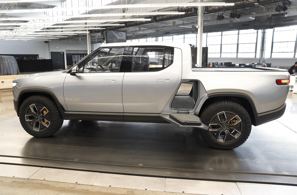 Rivian R1t Worlds First All Electric Truck Steemhunt