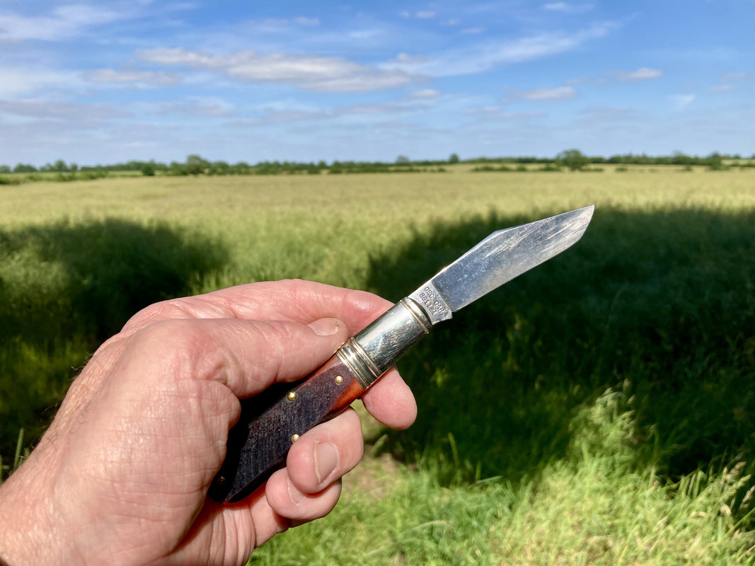 FC11C5B1-A492-45B7-80C9-F831C57AE28B