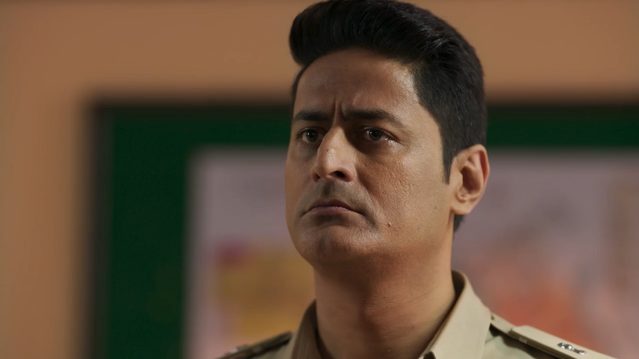 Bhaukaal (2022) Season 2 [Hindi + Tamil + Telugu] WebRip 480p 720p ESub - Complete Screenshot