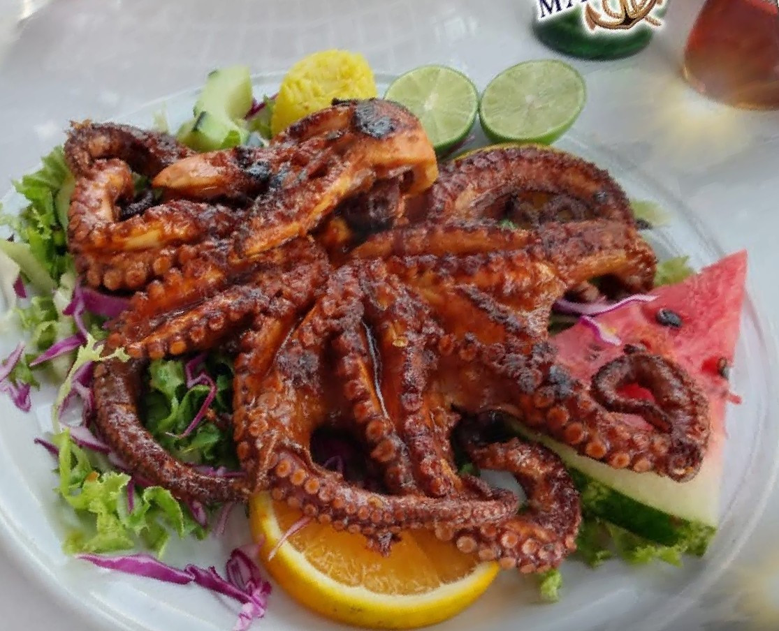 Pulpo Entero Enchipotlado