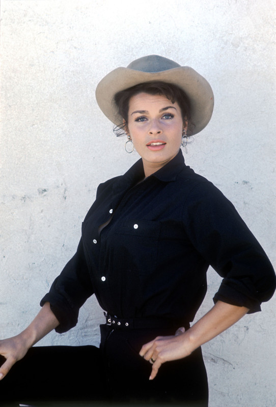 Senta_Berger_mb08