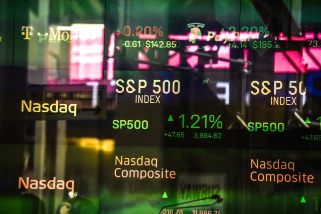 الأسهم الأمريكية مرشحة للتراجع 20% والمؤشرات أعلى من قيمتها