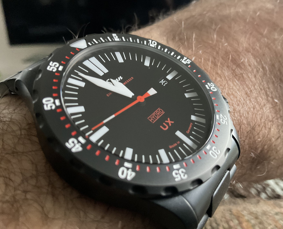 3E0352F3-100E-4F40-B101-92818ADB0E52