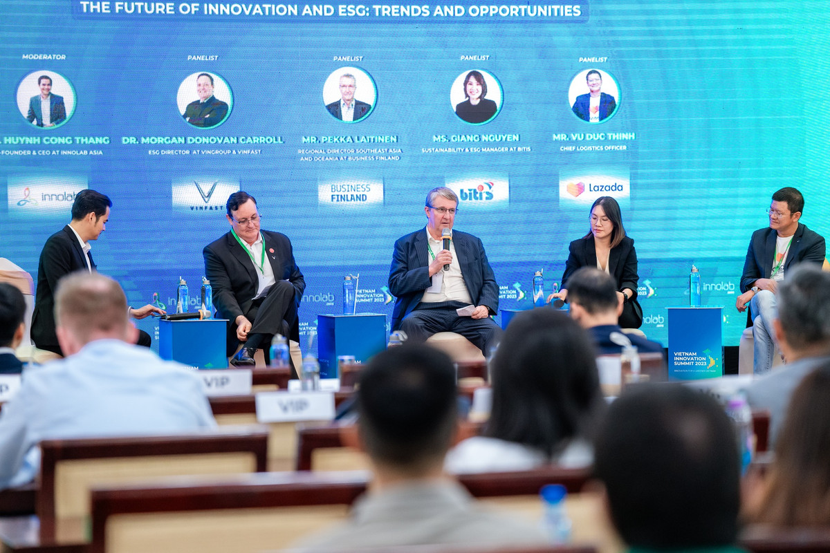 VIS-2023-Panel-Discussion.jpg