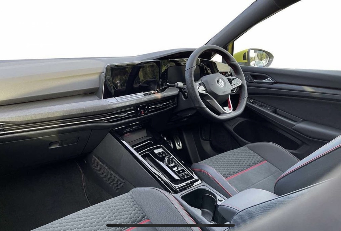 73FB1C09-1A5F-454E-894A-918BD552D07C