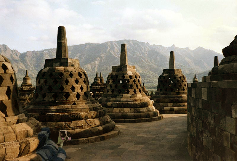 Borobudur-Temple-Java-Indonesia.png