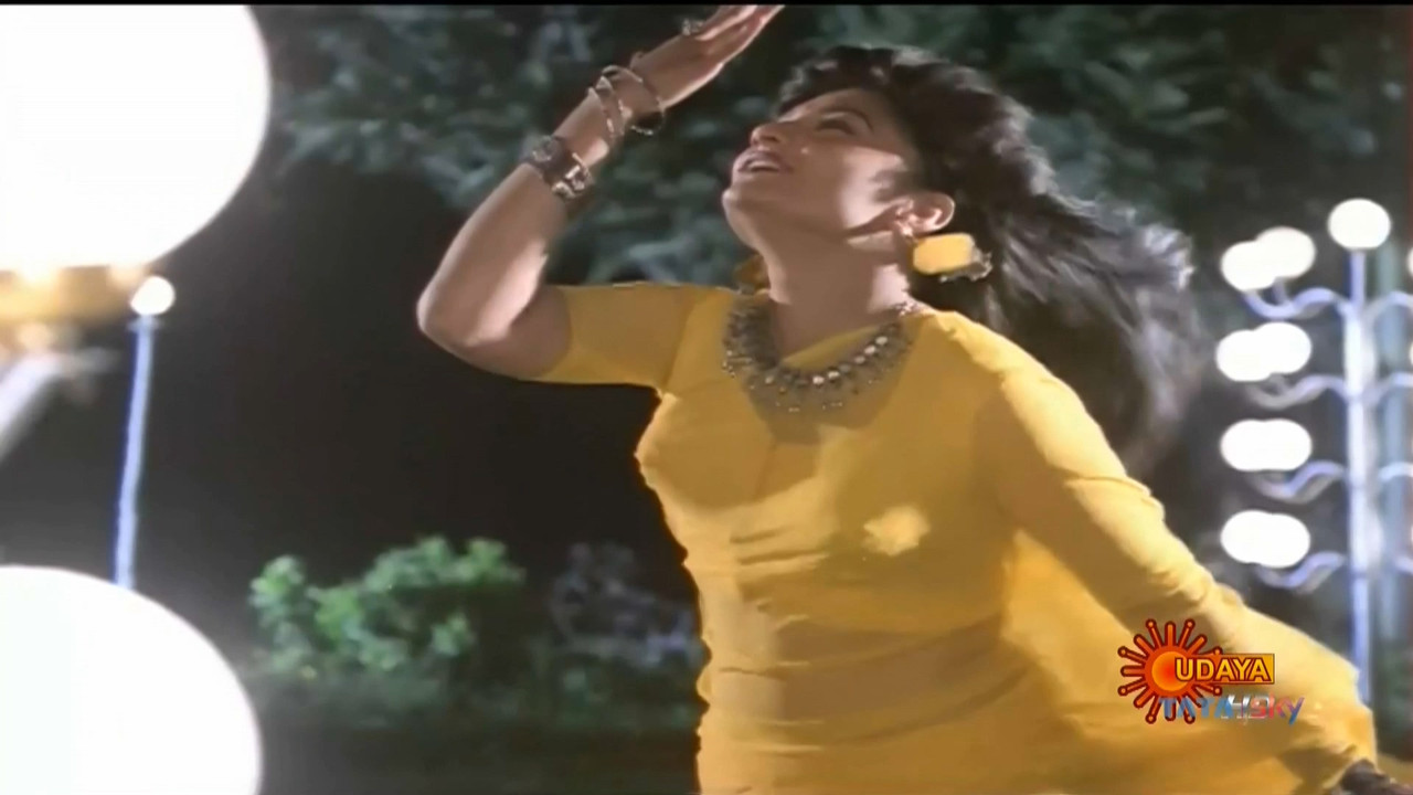 Vanitha Vasu Hot NR.mp4_20210825_073544.557