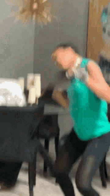 dance-hair-flip.gif